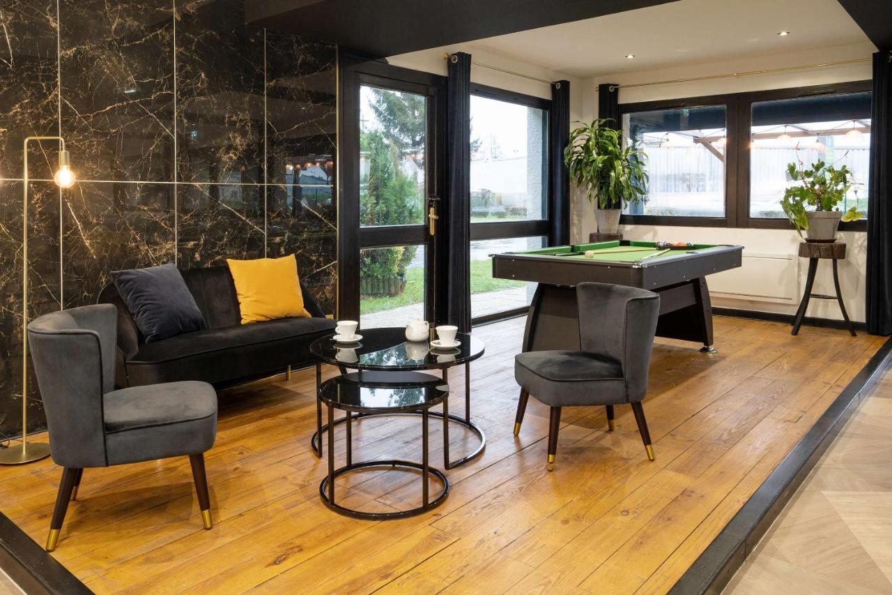 Sure Hotel By Best Western Rouvignies Valenciennes Экстерьер фото