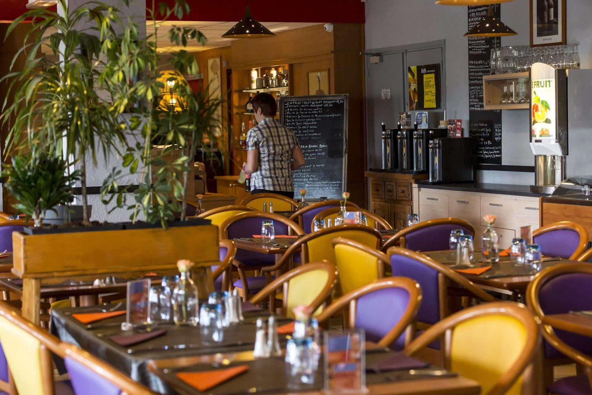 Sure Hotel By Best Western Rouvignies Valenciennes Экстерьер фото